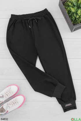 Женские черные спортивные брюки без утеплителя