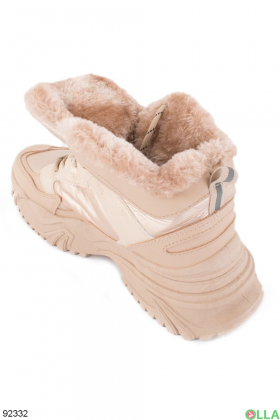 Женские зимние бежевые кроссовки из эко-кожи