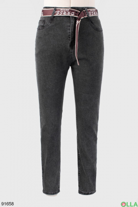 Женские темно-серые джинсы с ремнем