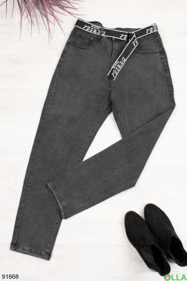 Women's dark gray jeans with a belt