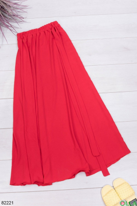 Женская красная юбка с поясом