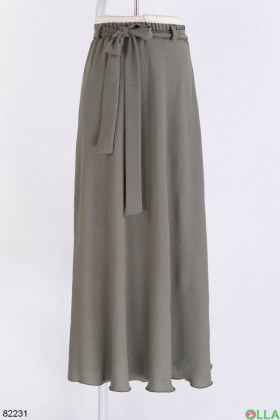 Женская юбка цвета хаки с поясом