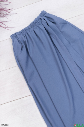 Женская синяя юбка с поясом