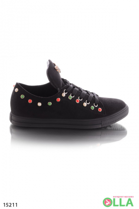 Women's sneakers with colored studs
