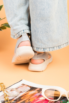 Women's gray low-top sandals