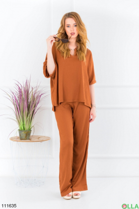 Women's brown t-shirt and trousers set