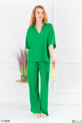 Жіночий зелений комплект з футболки та брюк