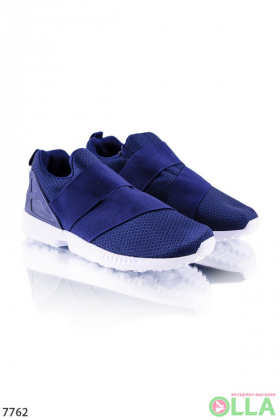 Sneakers blue