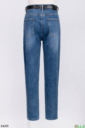Женские синие джинсы в классическом стиле