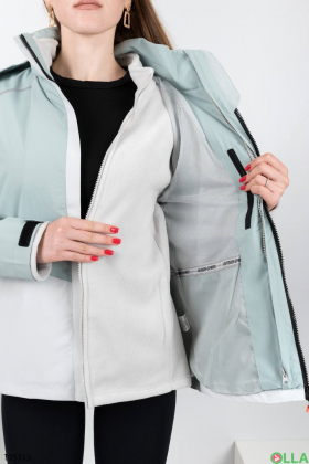 Женская бирюзово-белая куртка