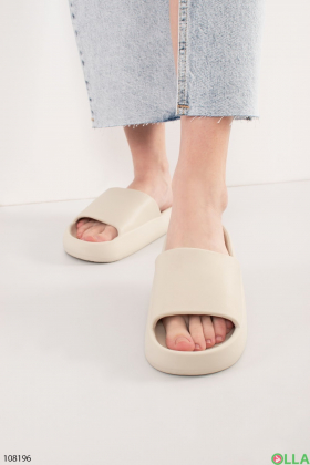 Women's light beige slippers