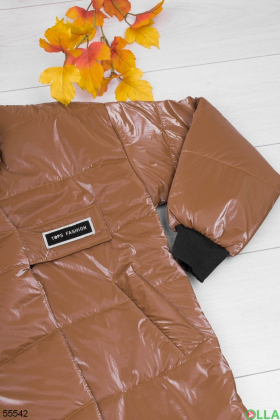 Жіноча коричнева куртка