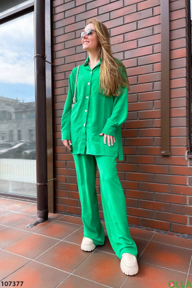 Жіночий зелений трикотажний костюм