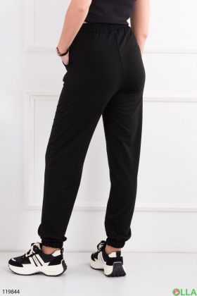 Жіночі чорні спортивні брюки-джогери