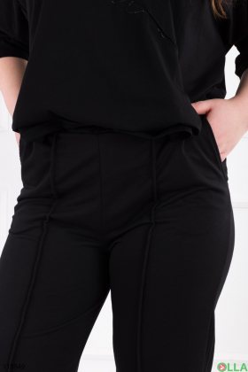 Жіночі чорні спортивні брюки-джогери батал