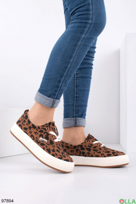 Женские леопардовые кроссовки на шнуровке