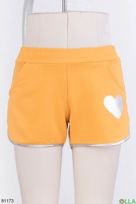Женские оранжевые спортивные шорты