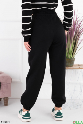 Жіночі чорні спортивні брюки-джогери на флісі