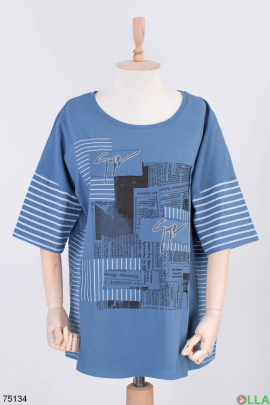 Women's blue t-shirt with a pattern