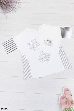 Women's white t-shirt with a pattern