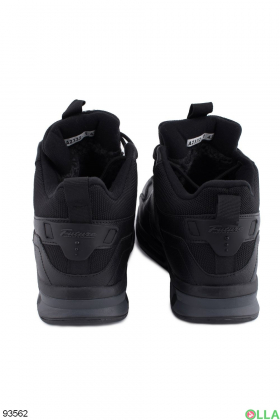 Men's black sneakers