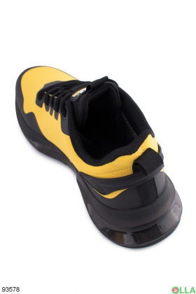 Чоловічі чорно-жовті кросівки