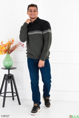 Чоловічий светр кольору хакі