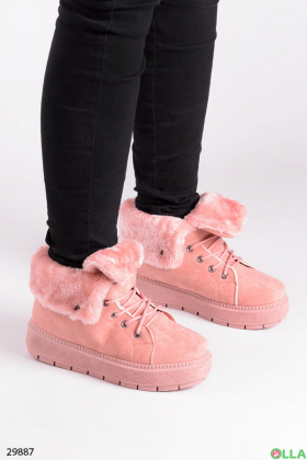 Ботинки розового цвета