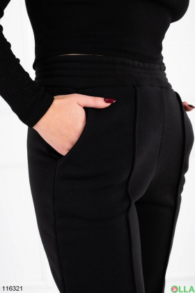 Жіночі чорні спортивні брюки на флісі