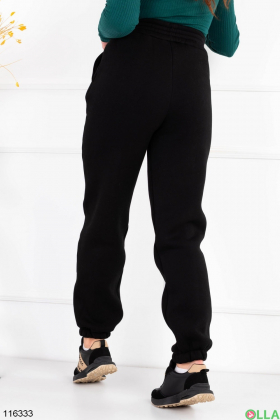 Женские черные спортивные брюки на флисе