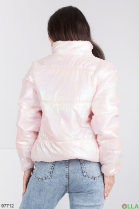 Женская розовая куртка с напылением