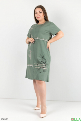 Женское зеленое трикотажное платье батал