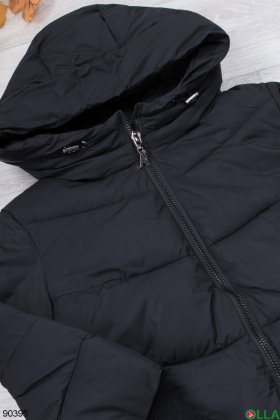 Женская зимняя черная куртка с капюшоном