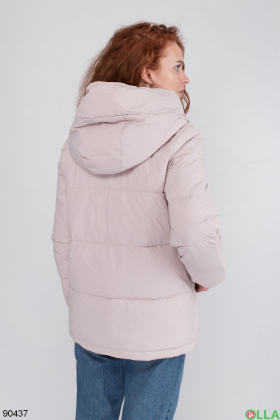 Жіноча зимова світло-бежева куртка з капюшоном