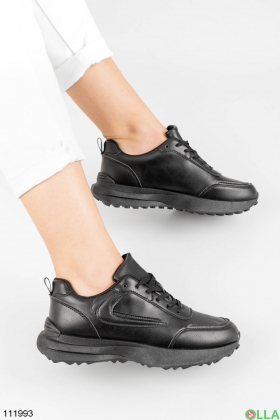 Жіночі чорні кросівки