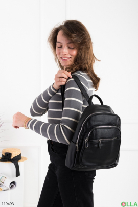 Женский черный рюкзак из эко-кожи