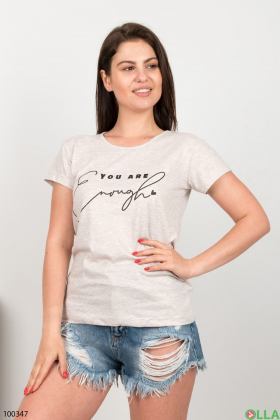 Женская светло-серая футболка с надписью