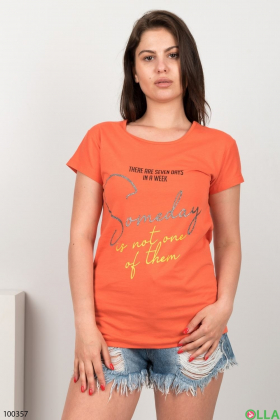 Жіноча помаранчева футболка з написом