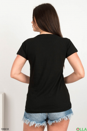 Женская черная футболка с рисунком