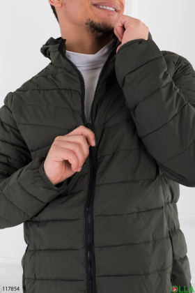 Мужская куртка-ветровка цвета хаки с капюшоном