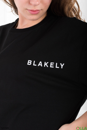 Женская черная футболка оверсайз с надписью