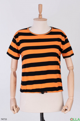 Женская черно-оранжевая футболка в полоску