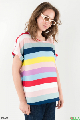 Женская разноцветная футболка в полоску