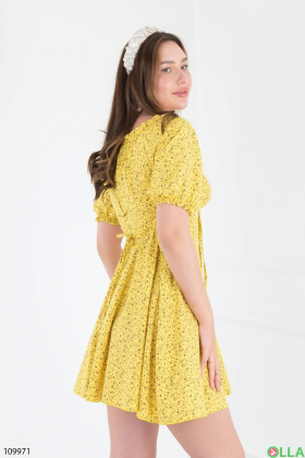 Женское желтое платье