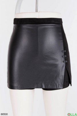 Женская черная юбка-шорты со вставками из эко-кожи