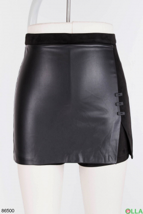 Жіноча чорна спідниця-шорти зі вставками з еко-шкіри
