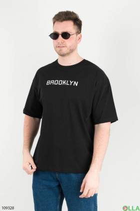 Чоловіча чорна футболка з написами