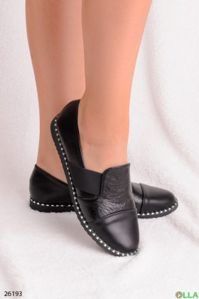 Женские туфли с лаконичным дизайном