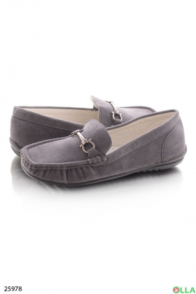 Women's moccasins with laconic decor
