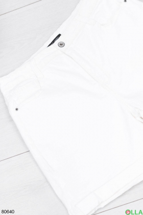 Жіночі білі джинсові шорти